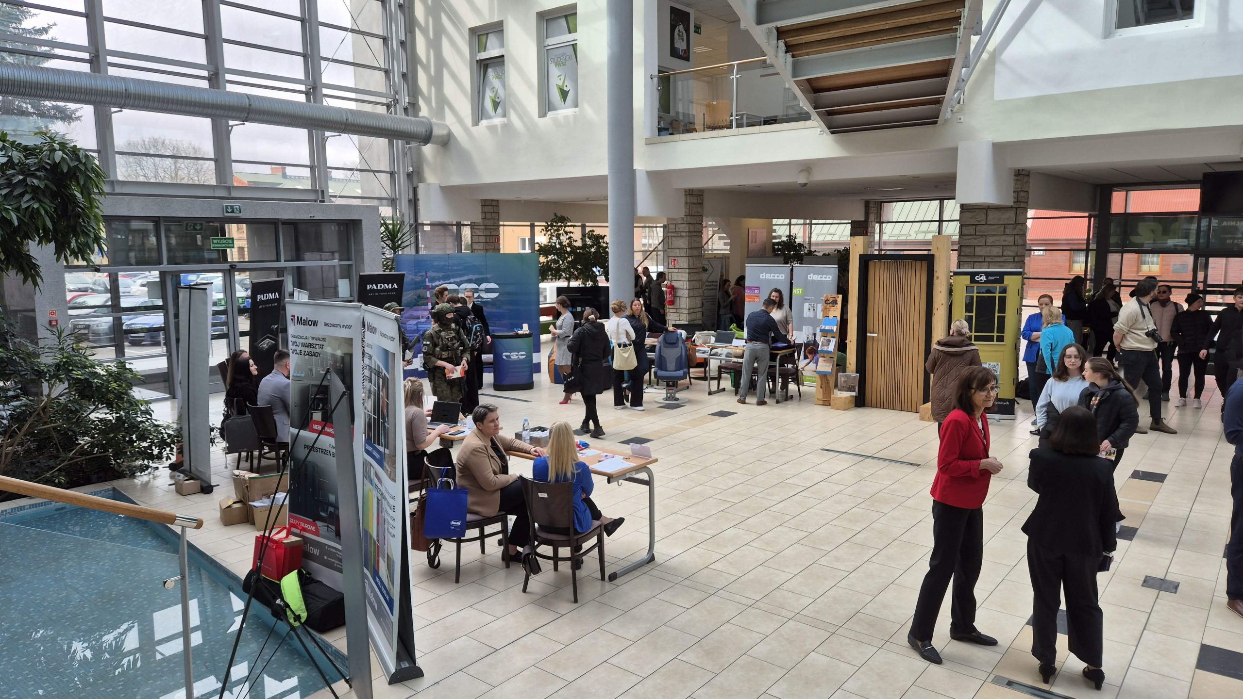 Ponad 30 wystawców na targach pracy w Suwałkach 3 3667498b 9cc5 4b08 ac91 3b7d3d5e89c9 scaled