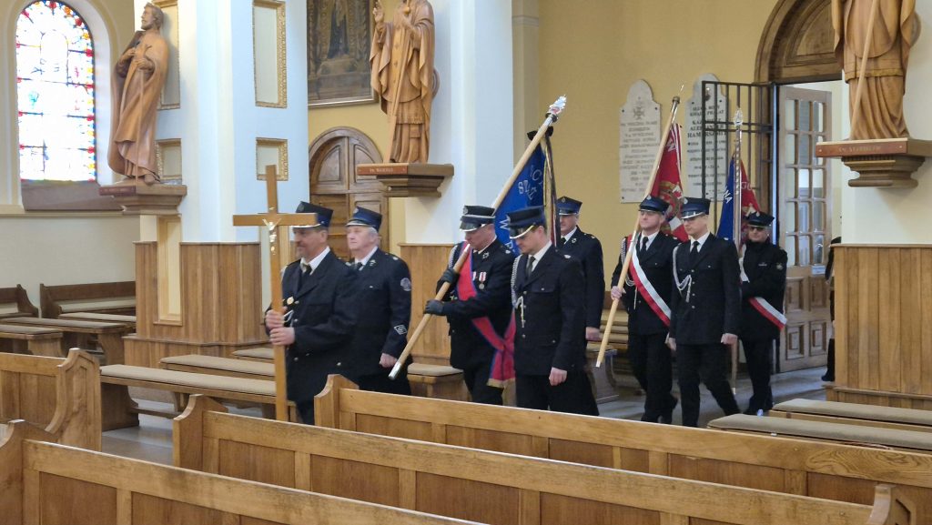 5b817f22 3a6c 489d a8a6 df080950f7fe