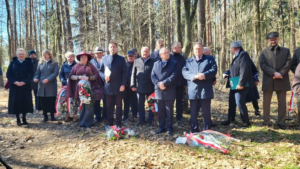 6677f8b9 f5a1 4845 bef3 57b8875c3e4d