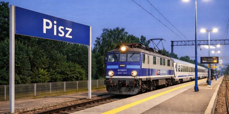 Pociągi dalekobieżne wracają na piskie tory 1 Zdjęcie jest tylko ilustracją do tekstu/Fot. AI