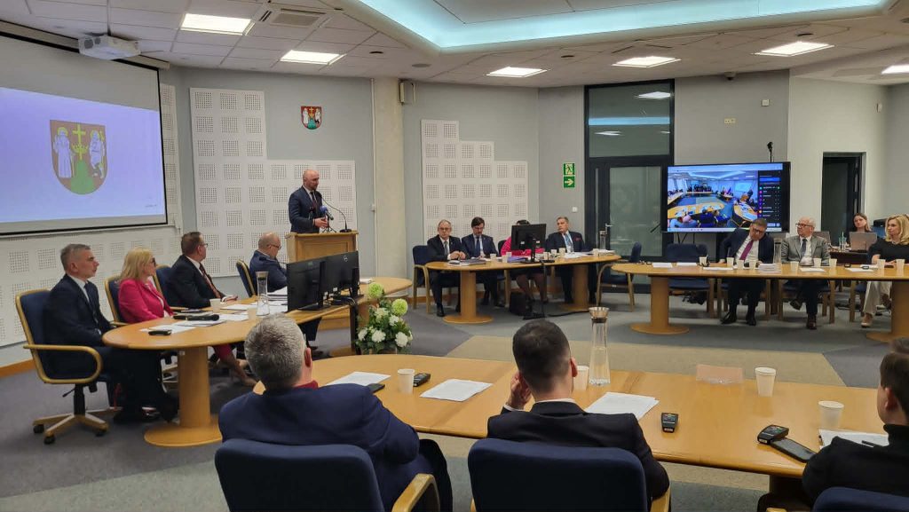 9c386915 4d3c 44ca b1c0 90b885f965b7