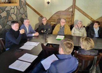 9fb926fc bc1e 4f5f b4c0 d0e75015efec