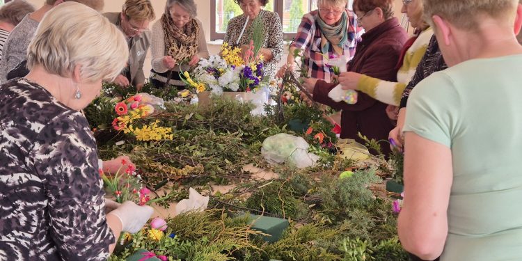 Stroiki wielkanocne 026