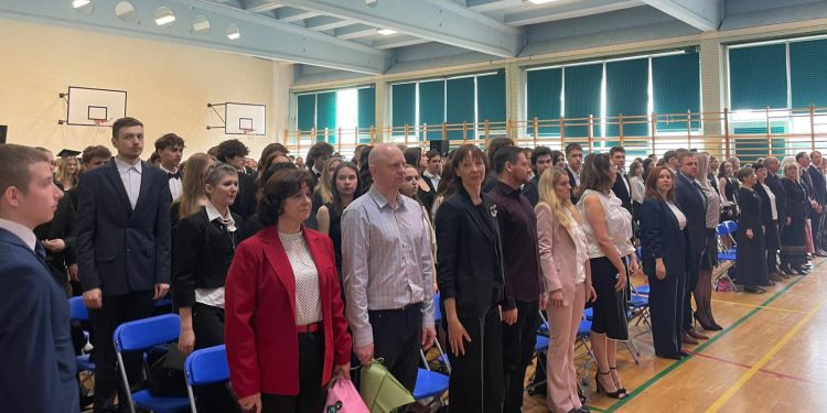 f9486c67 cf9c 453d a1c3 bf853147df1f e1777035075384