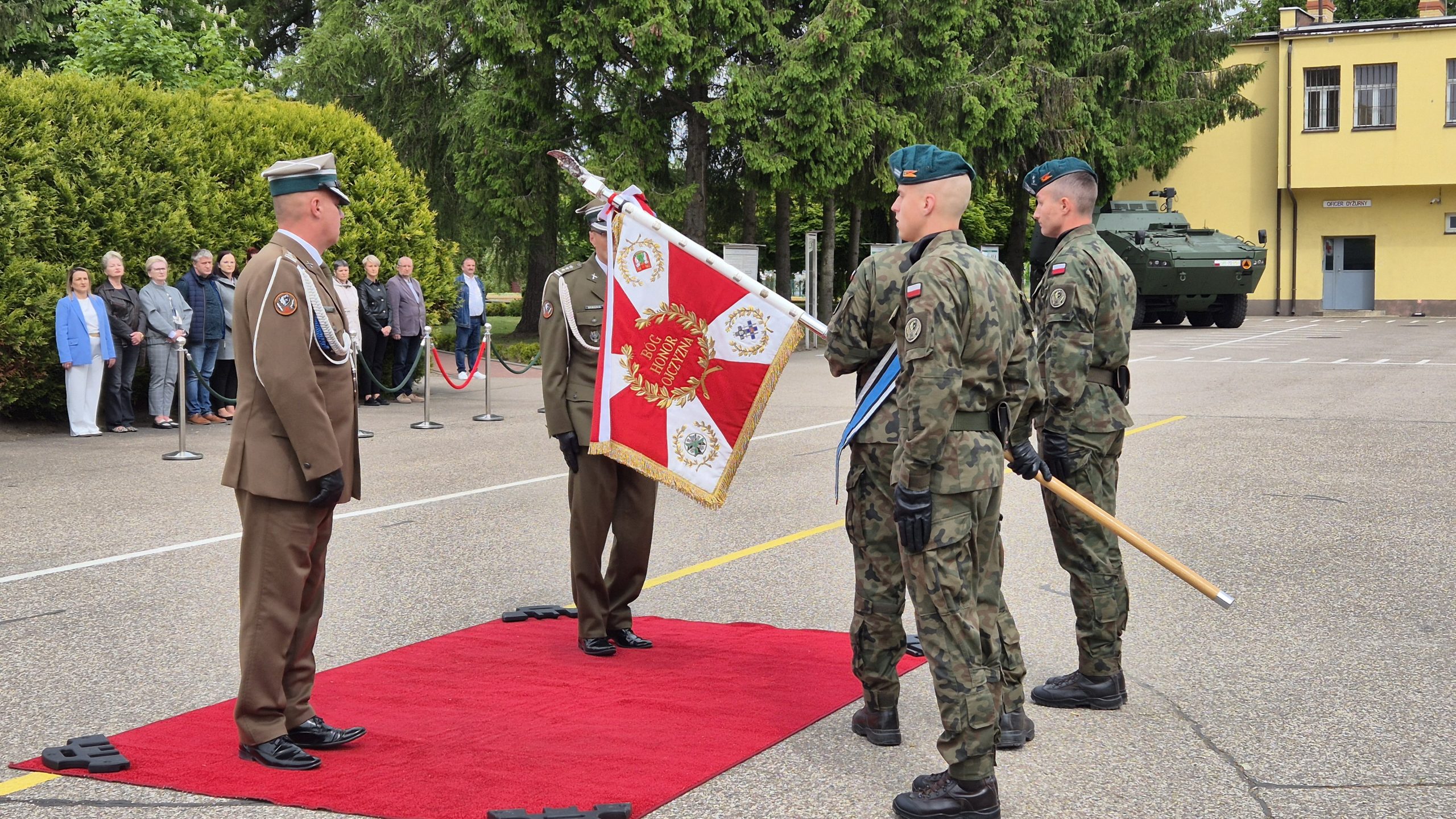 Pułkownik Saturnin Skindzier objął dowództwo nad 14. Suwalskim Pułkiem Przeciwpancernym 24 20260529 102017 scaled