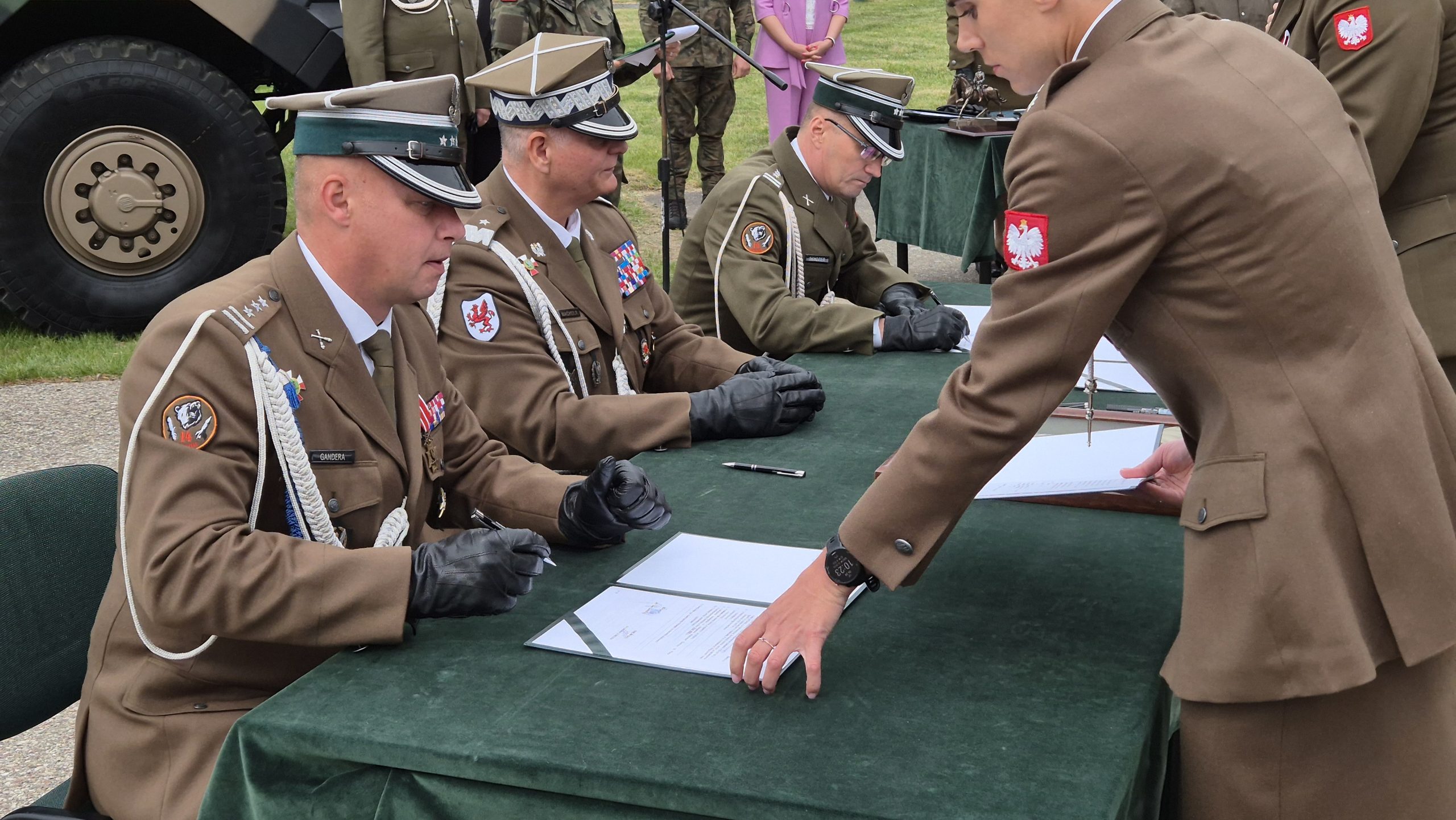 Pułkownik Saturnin Skindzier objął dowództwo nad 14. Suwalskim Pułkiem Przeciwpancernym 44 20260529 102305 scaled