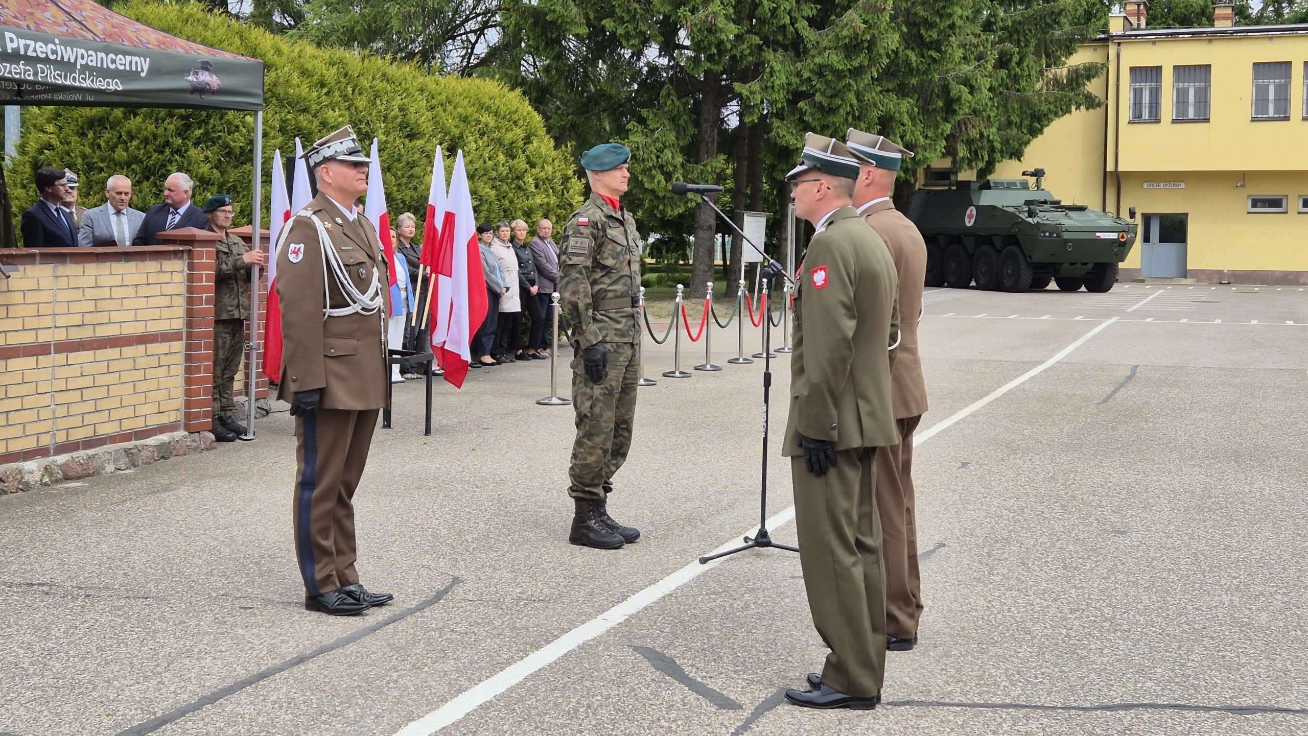 Pułkownik Saturnin Skindzier objął dowództwo nad 14. Suwalskim Pułkiem Przeciwpancernym 60 20260529 102452 scaled