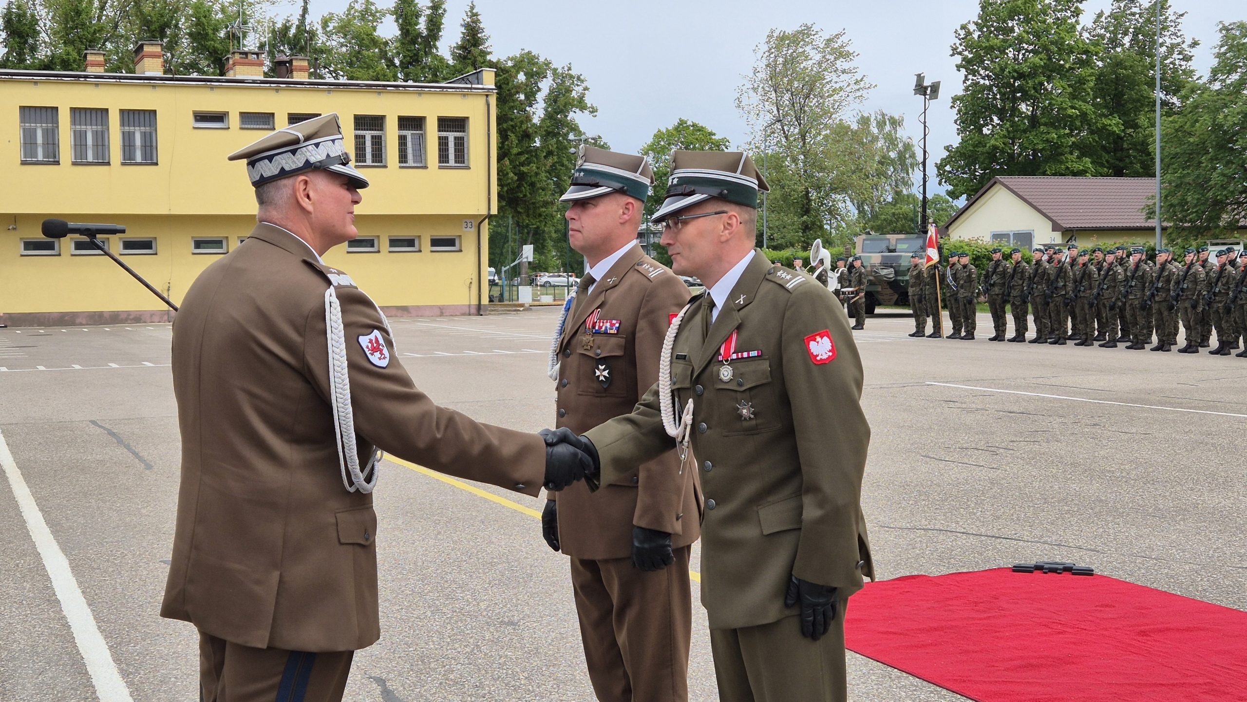 Pułkownik Saturnin Skindzier objął dowództwo nad 14. Suwalskim Pułkiem Przeciwpancernym 63 20260529 102523 scaled