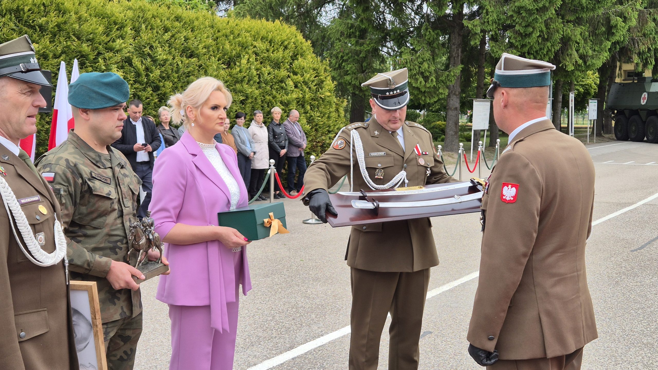 Pułkownik Saturnin Skindzier objął dowództwo nad 14. Suwalskim Pułkiem Przeciwpancernym 72 20260529 103346 scaled