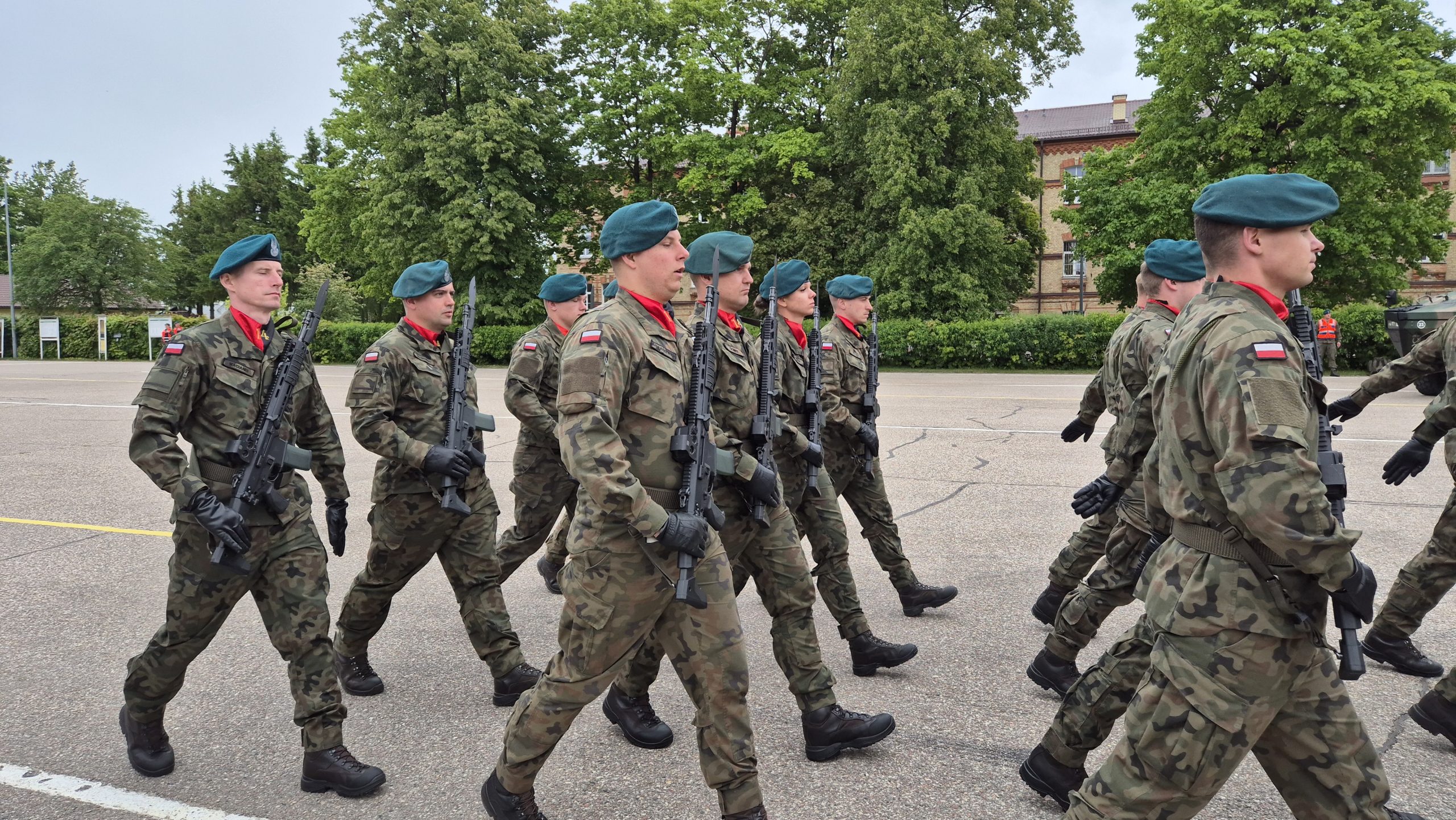 Pułkownik Saturnin Skindzier objął dowództwo nad 14. Suwalskim Pułkiem Przeciwpancernym 100 20260529 104521 scaled
