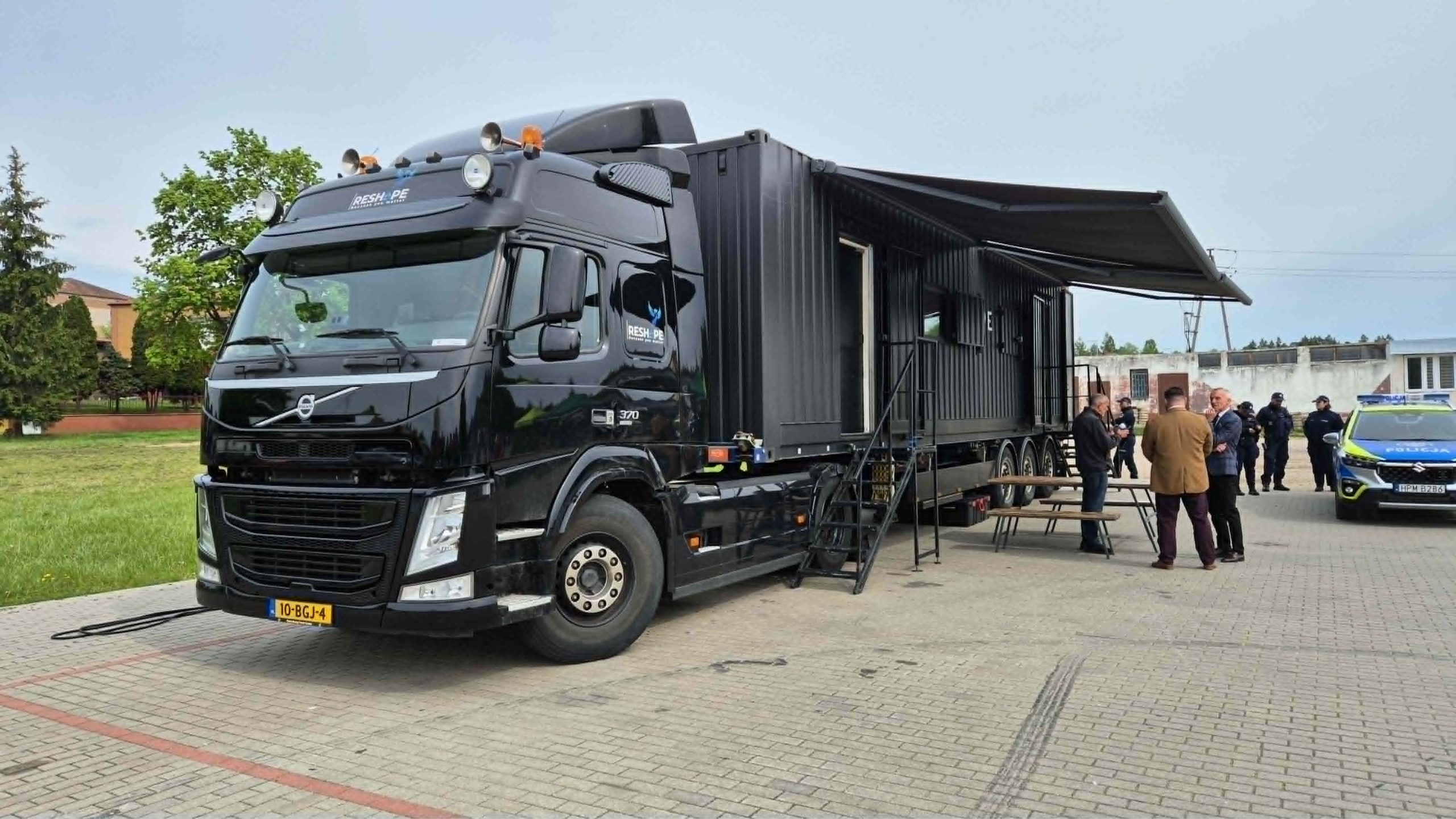 Escape Truck w Sejnach 15 4f3ea124 7c36 4201 bdf4 2e3fb050e70d scaled
