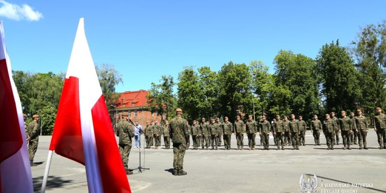 Terytorialsi oddali hołd weteranom 1 zdj. 4W-MBOT
