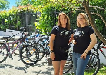 Społeczność Zespołu Szkół nr 6 przygotowuje się do akcji „Rowerowe Love” 5 Ewelina Jarosz i Alicja Tracichleb-Salik