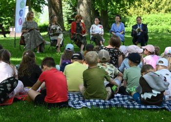 XXV edycja akcji "Suwalczanie czytają dzieciom" 3 źródło: Biblioteka Publiczna im. Marii Konopnickiej