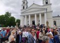 04 06 Wierni przeszli w procesjach ulicami Suwalk 6
