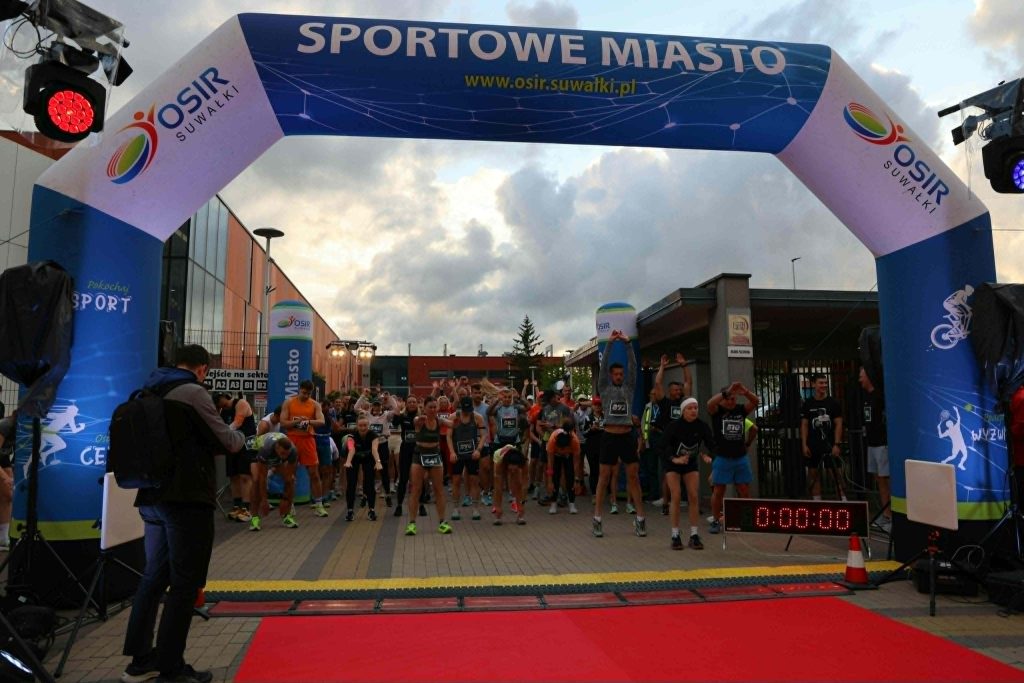 Wystartowały "Rozbiegane Suwałki" 21 09cgiHsh