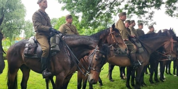 Rozpoczął się XXV, jubileuszowy, Piknik Kawaleryjski 1 Piknik kawaleryjski