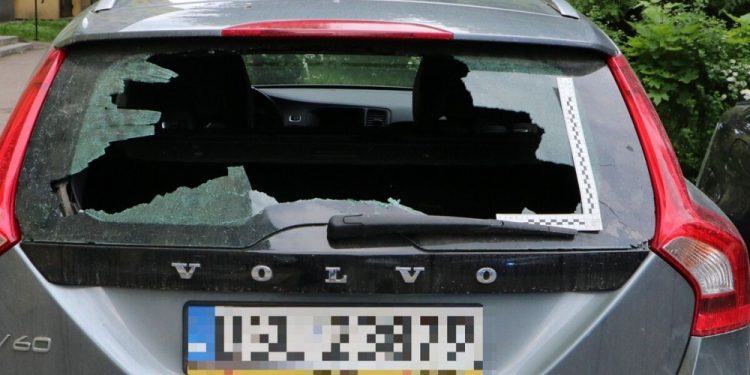 Wandal na parkingu 1 KMP Suwałki