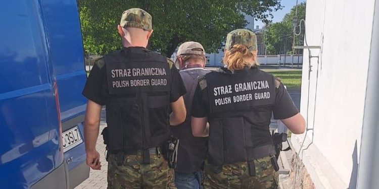 Akcja służb przeciwko nielegalnej migracji 1 źródło: POSG