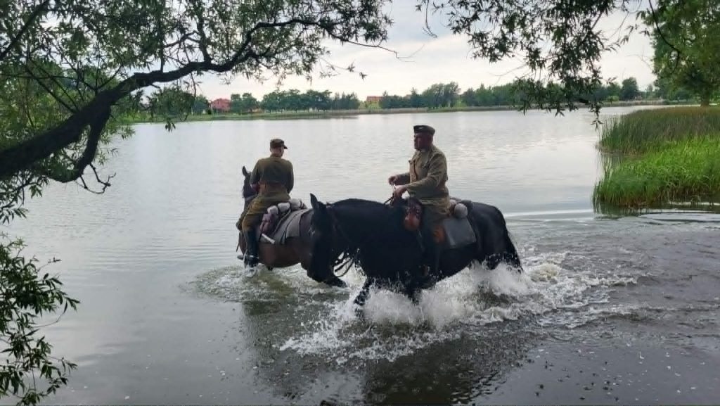 Rozpoczął się XXV, jubileuszowy, Piknik Kawaleryjski 4 6