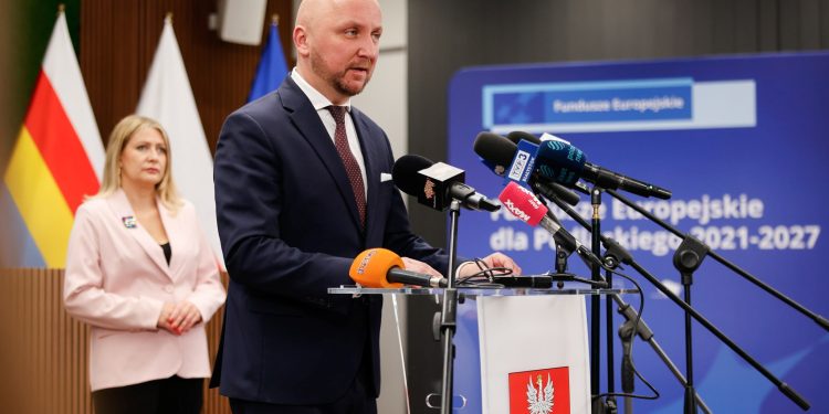 Jak zatrzymać młodych w naszym regionie? Powstaje nowy projekt UE 1 UMWP