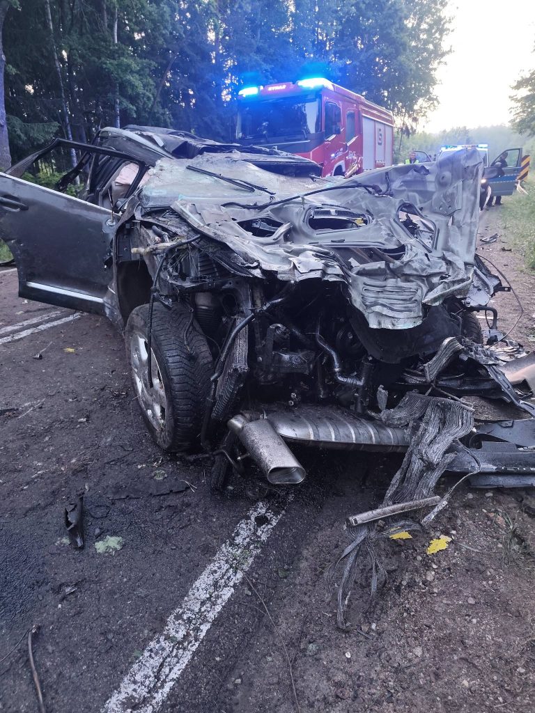 Stracił panowanie nad samochodem 4 722314003 1607364011391284 4822721701975184249 n