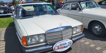 8e60baf6 18bb 48a3 926e bd87b633ea4a