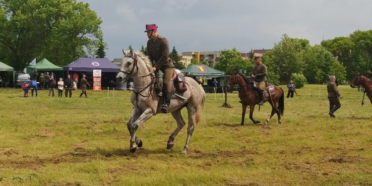XXV Piknik Kawaleryjski w Suwałkach 1 XXV Piknik Kawaleryjski w Suwalkach 2