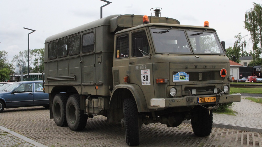 Perełki motoryzacji zaparkują w sobotę na placu Jana Pawła II 2 a16