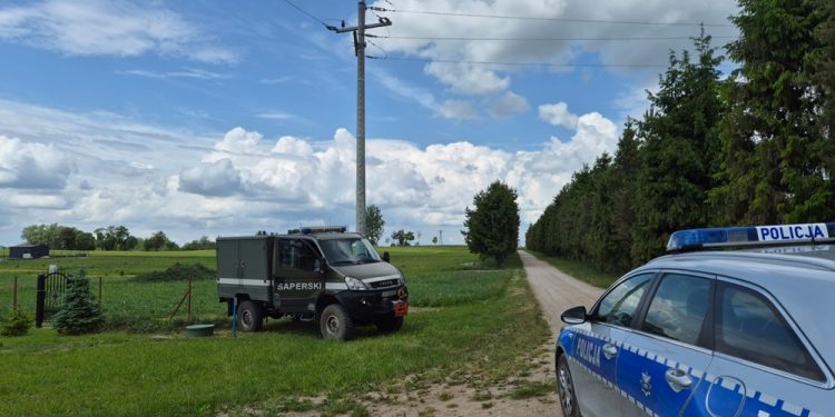Granat znaleziony podczas prac na polu 1 zdj. KPP w Węgorzewie