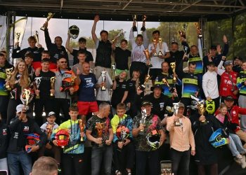 Najlepsi raiderzy ścigali się na Jeziorze Ełckim 2 zdj. Kasia Bąk