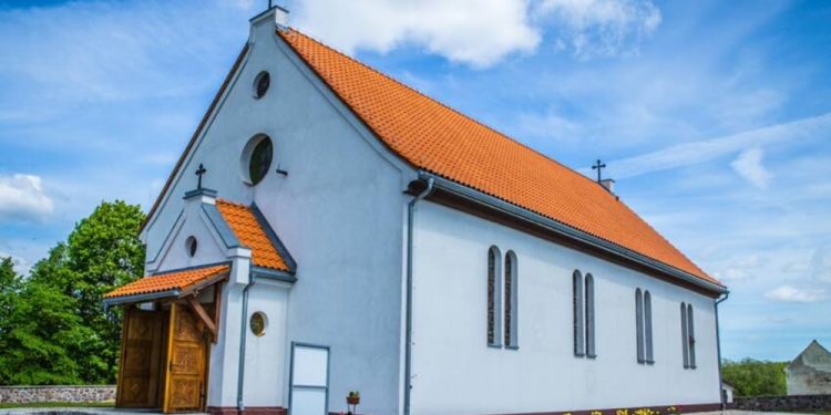 Prace konserwatorskie w zabytkowym kościele z samorządowym dofinansowaniem 1 zdj. diecezjaelk.pl ,kościół w Żytkiejmach