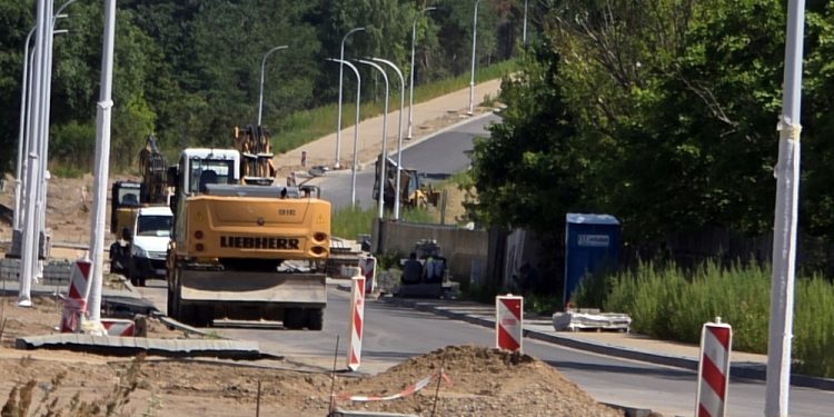 Koniec prac na ul. Reymonta. Piaskowa z wydłużonym terminem 1 001 1