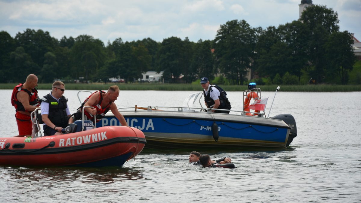 Podlascy policjanci szkolili się na jeziorze Wigry 9 118 294425 e1785484919183