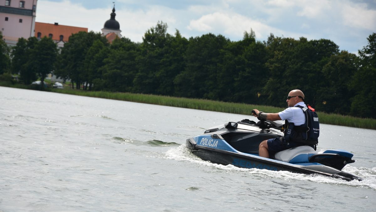 Podlascy policjanci szkolili się na jeziorze Wigry 14 118 294430 e1785484971794