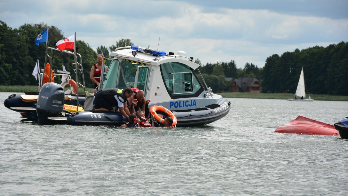 Podlascy policjanci szkolili się na jeziorze Wigry 17 118 294433 e1785485002111