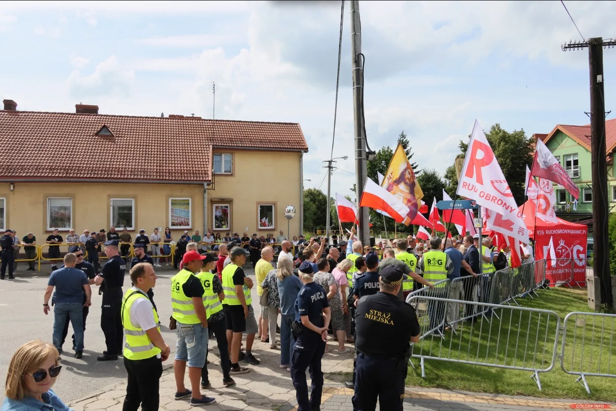 Dwie manifestacje w Gołdapi 4 3 5