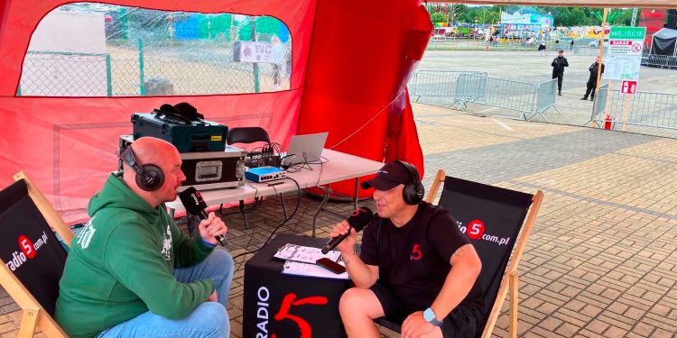 Mobilne studio Radia 5 w Gołdapi 1 Fot. Radio 5