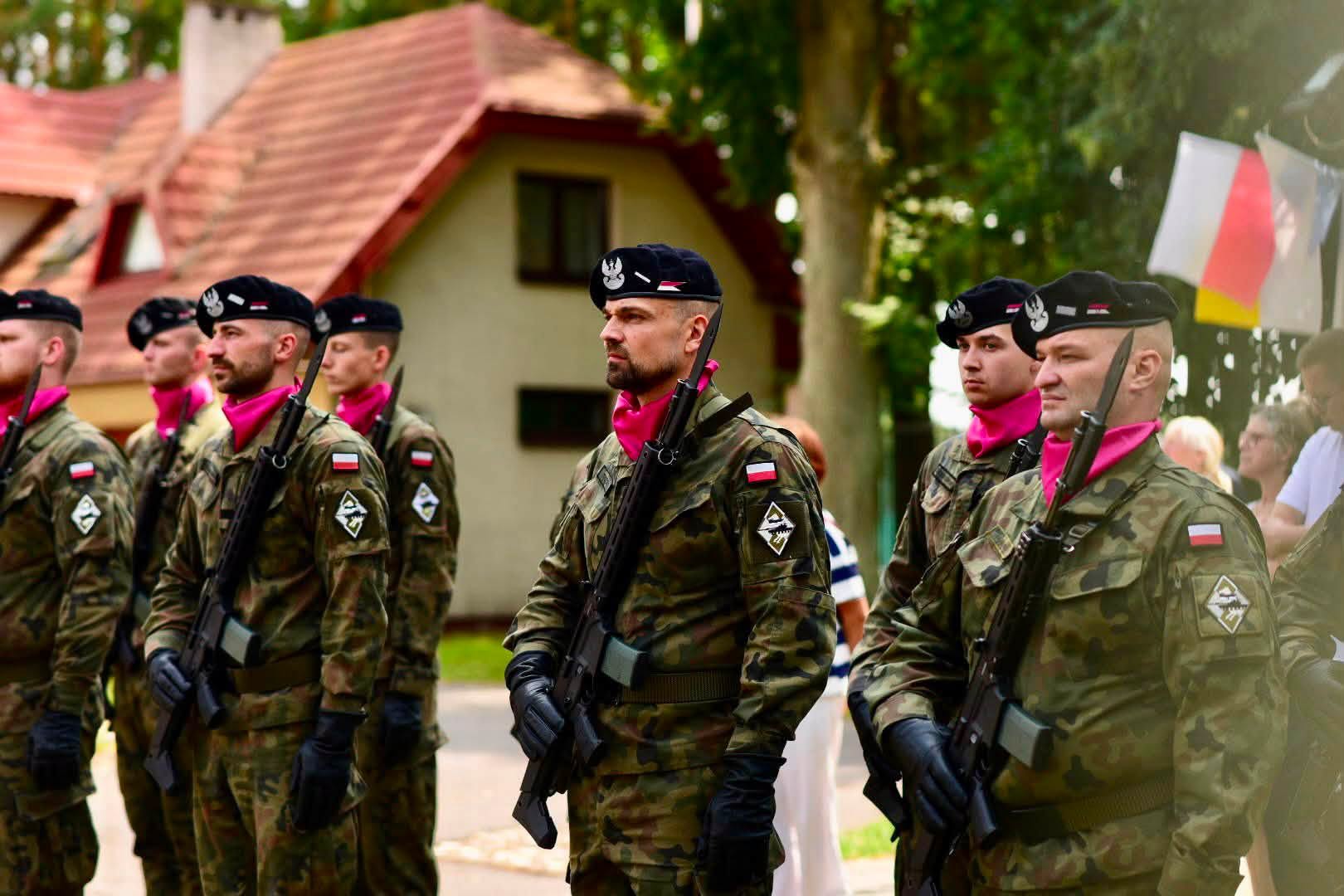 Augustów uczcił Święto 1 Pułku Ułanów Krechowieckich 3 749788721 1796818238342267 2642779033306207896 n