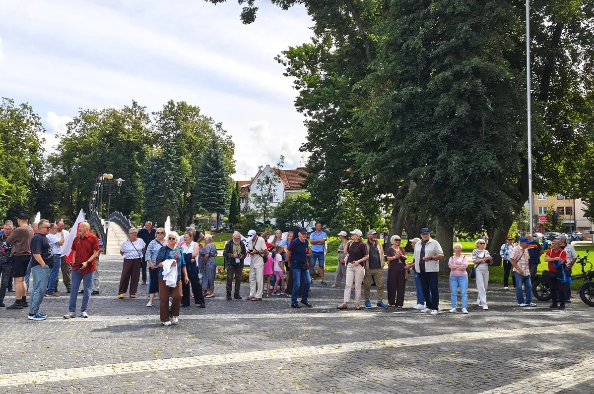 Dwie manifestacje w Gołdapi 9 8 3