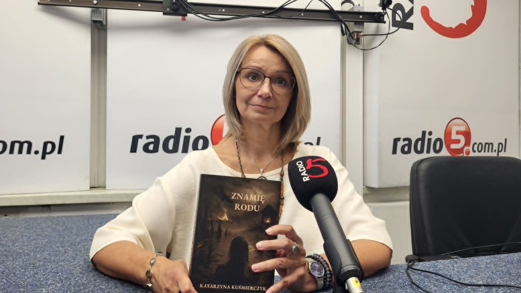 "Znamię Rodu" Katarzyny Kuśmierczyk 1 c17b33ee e1e6 4b30 818f 626caeb8b5fb