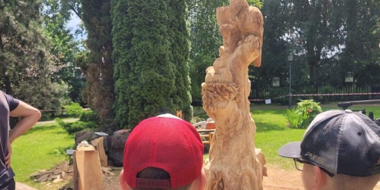 Wyjątkowe rzeźby w Centrum Edukacji Ekologicznej 1 cee na str