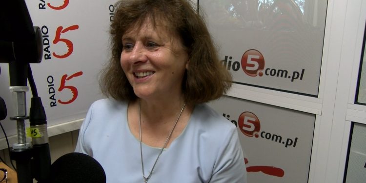 Przegląd Twórczości Artystycznej Osób z Niepełnosprawnością 1 fotka pani v2