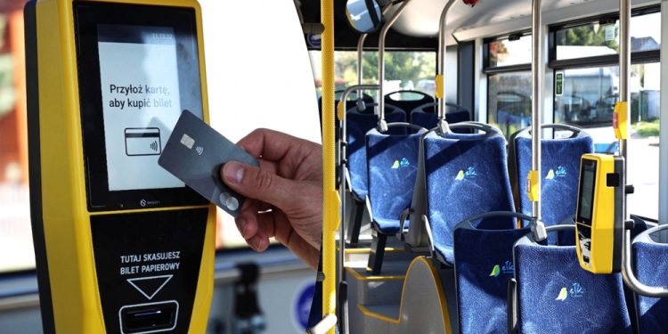 Płatność kartą w ełckich autobusach 1 zdj. UM w Ełku