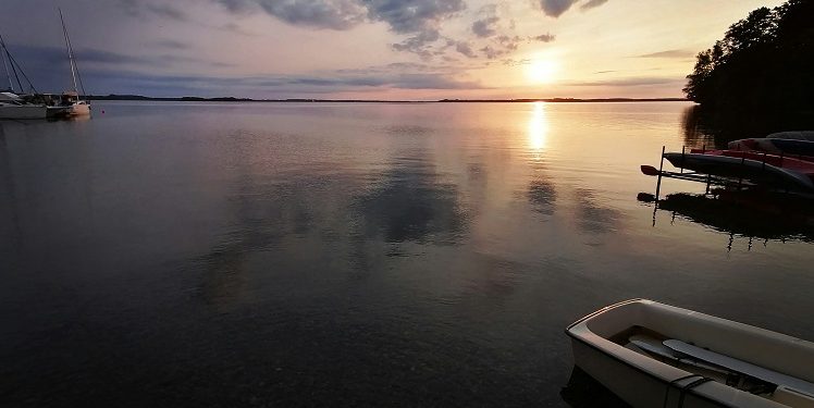 Sezon nad Wigrami trwa do września. Jak turystyczne firmy znad mazurskich i suwalskich jezior radzą sobie z kosztami przez resztę roku? 1 konrad baczyk kP9vDhtA1vc unsplash
