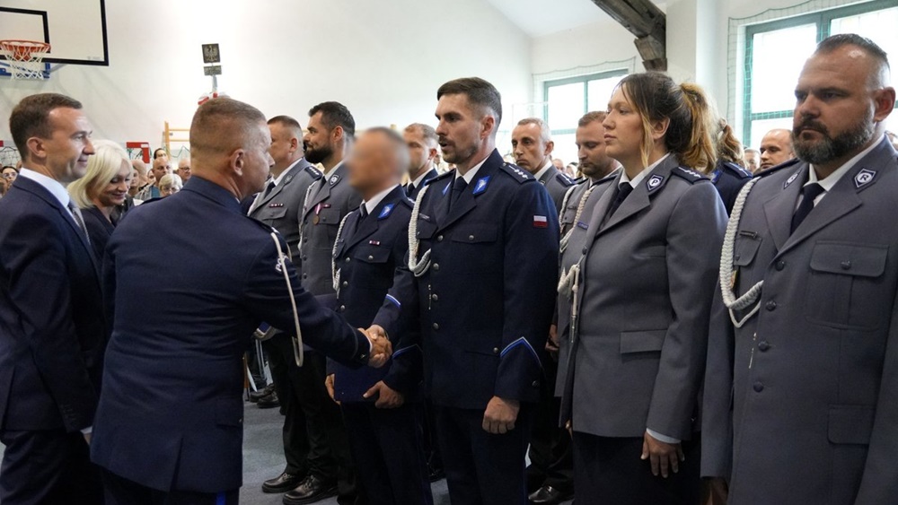 87 nowych policjantów w warmińsko-mazurskim garnizonie 13 zdj. KWP w Olsztynie 22