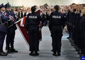 87 nowych policjantów w warmińsko-mazurskim garnizonie 2 zdj. KWP w Olsztynie