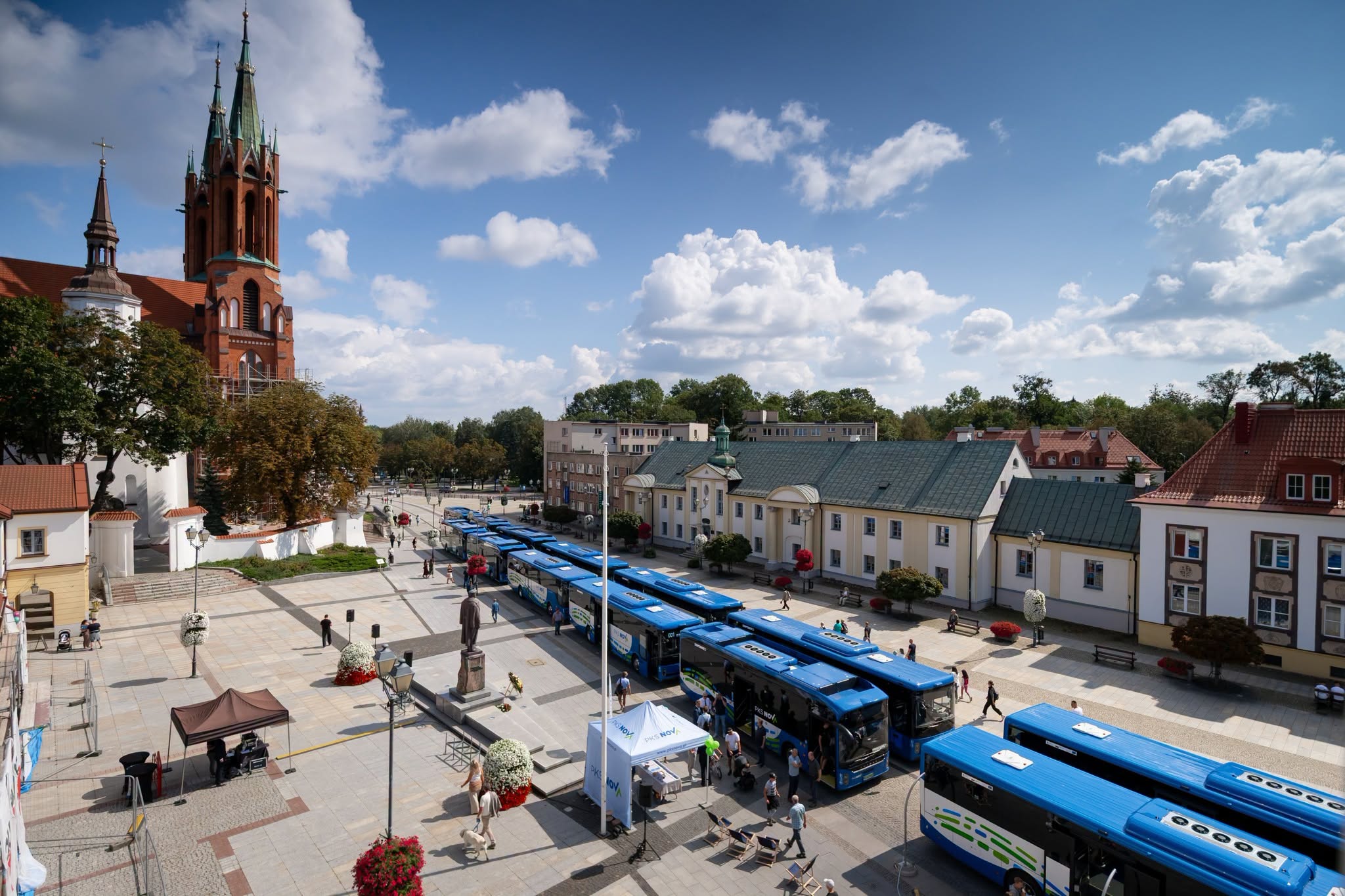 O 14 nowych autobusów elektrycznych wzbogaciła się PKS Nova 5 0x0 4