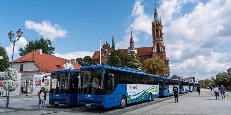 O 14 nowych autobusów elektrycznych wzbogaciła się PKS Nova 1 0x0