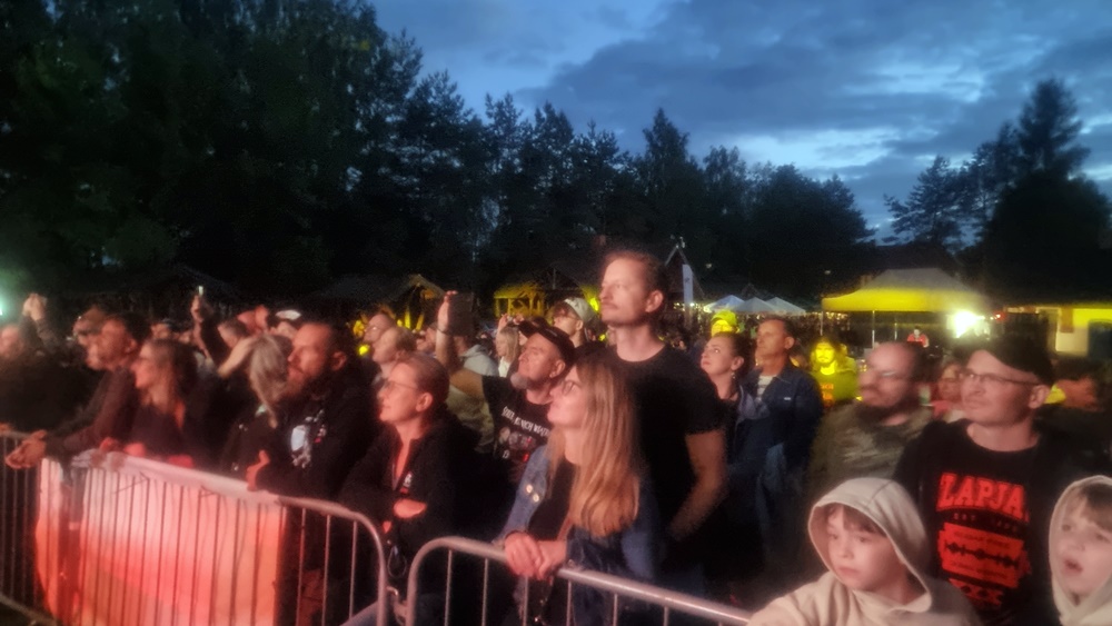 Rock i szanty w malowniczej scenerii Jeziora Serwy. Trwa RockWater Festival 10 1000049542